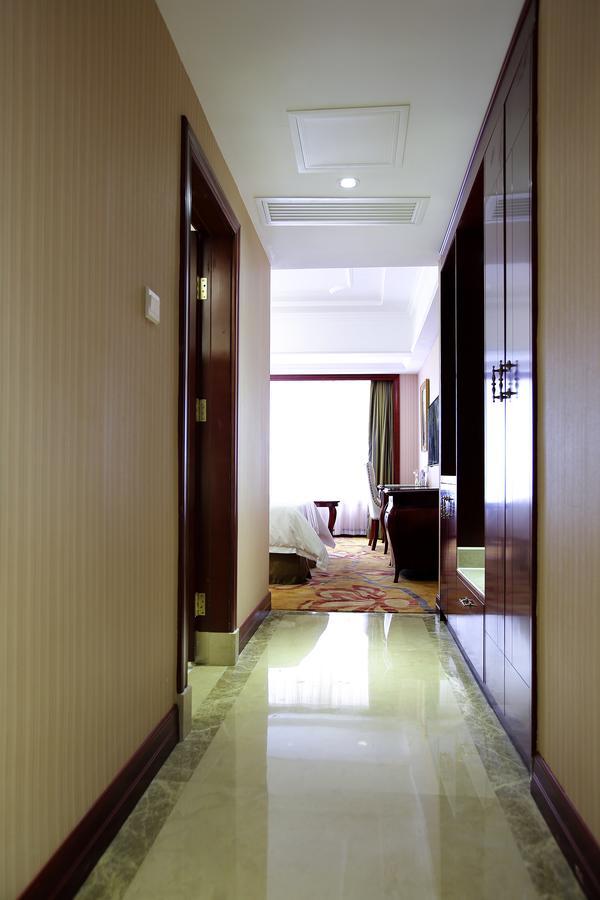 Vienna Hotel - Da Ju Yuan Branch شينزين المظهر الخارجي الصورة