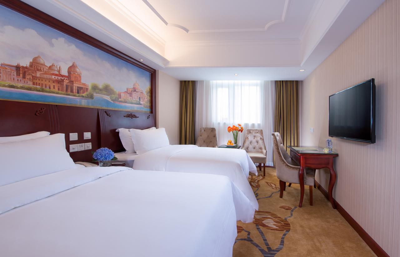 Vienna Hotel - Da Ju Yuan Branch شينزين المظهر الخارجي الصورة
